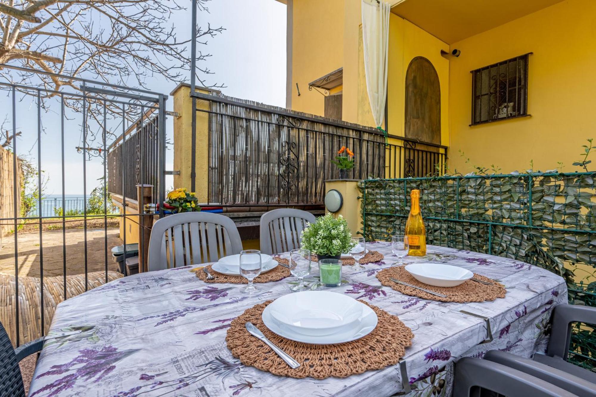 New Hanging Garden Apartment *